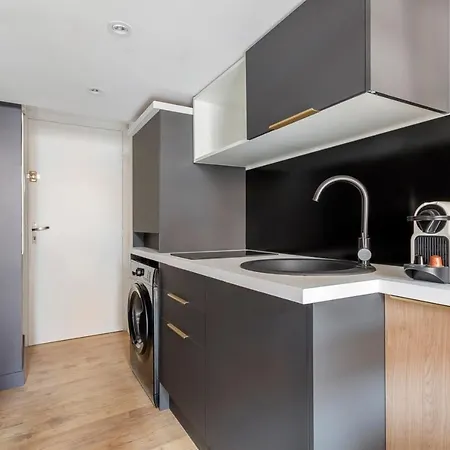 Studio Grande Rue De Vaise -duplex -quai De Saone *